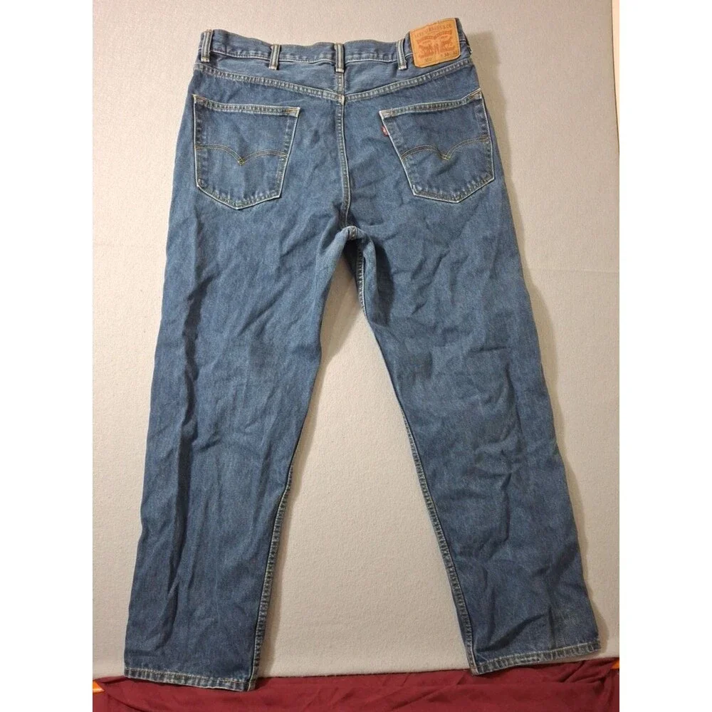 Levis 550 Jeans Mens 38/32 Medium Blue Denim Straight Fit Cowboy Work Outside